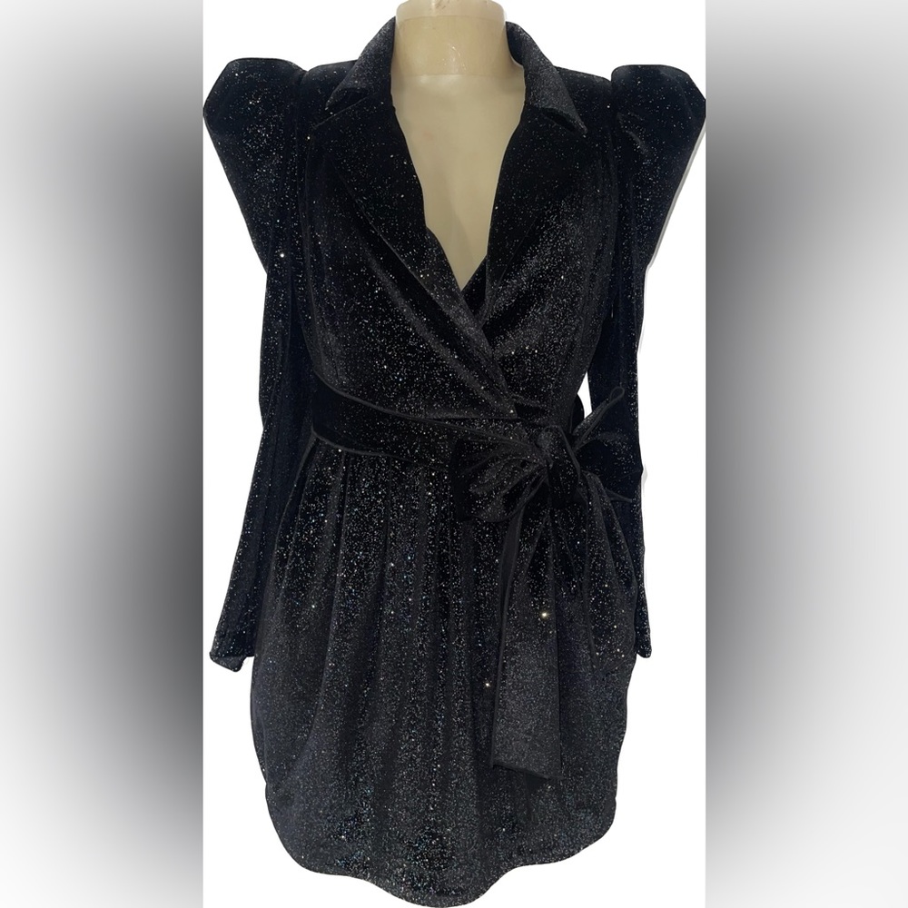 Zara mini dress, black with glitter, size XS 🖤🖤🖤